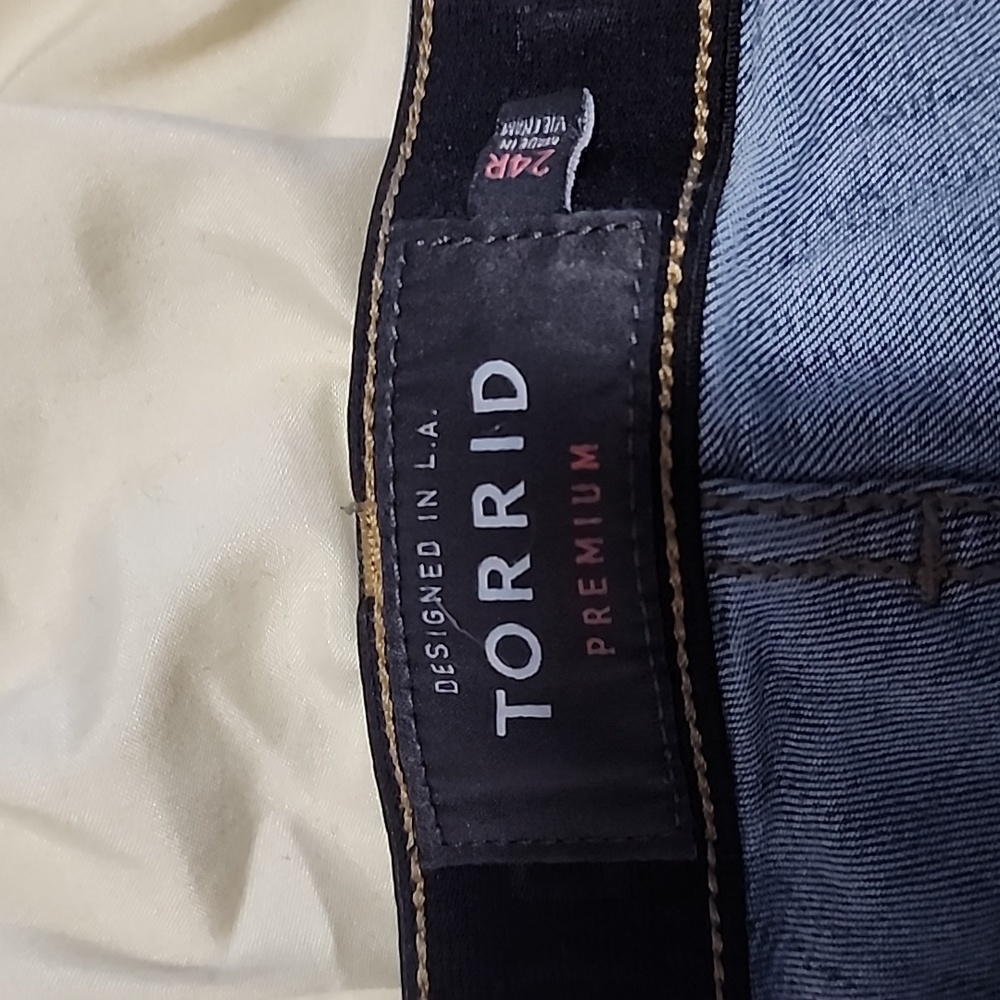 Torrid Sky High Skinny Jeans 24R